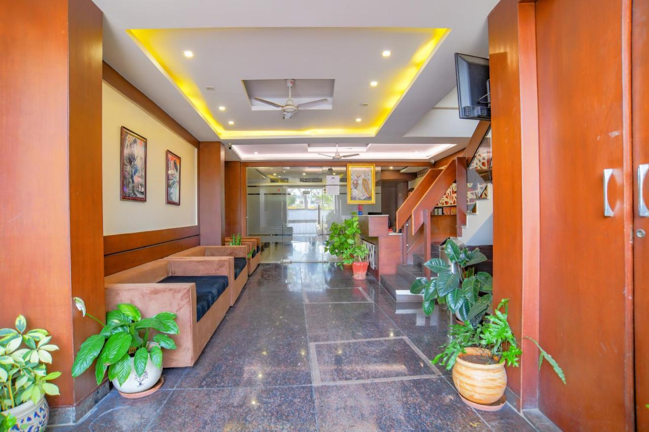 Fabhotel Grand Raj Indore Eksteriør billede